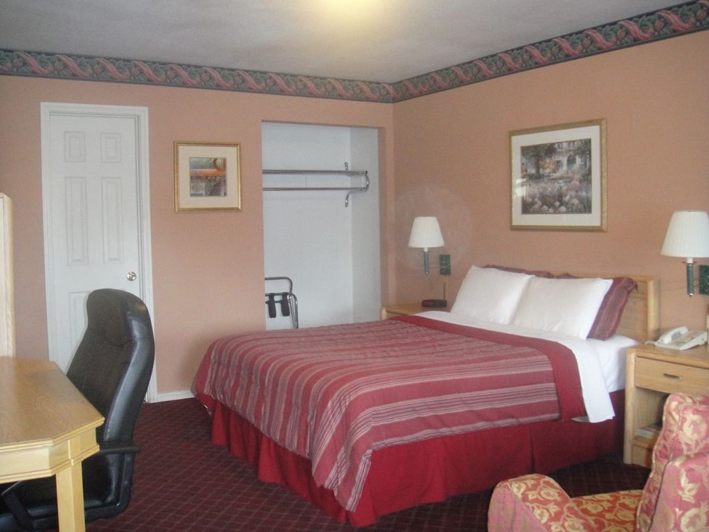 Muir Lodge Motel Martinez Habitación foto